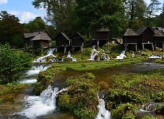 A Guide to the Seven Churches